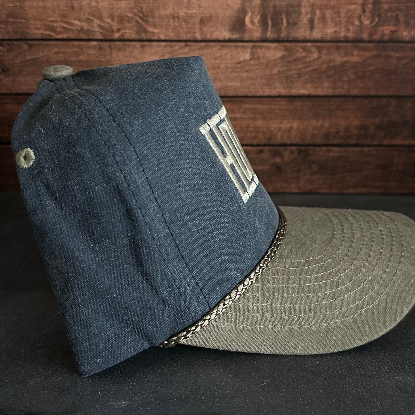 Vintage Style Howdy Faded Canvas Snapback Trucker Hat